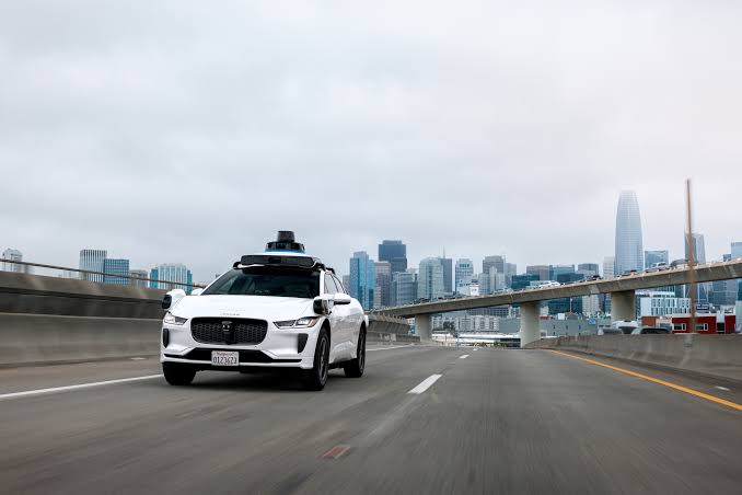 Waymo robot taksileri