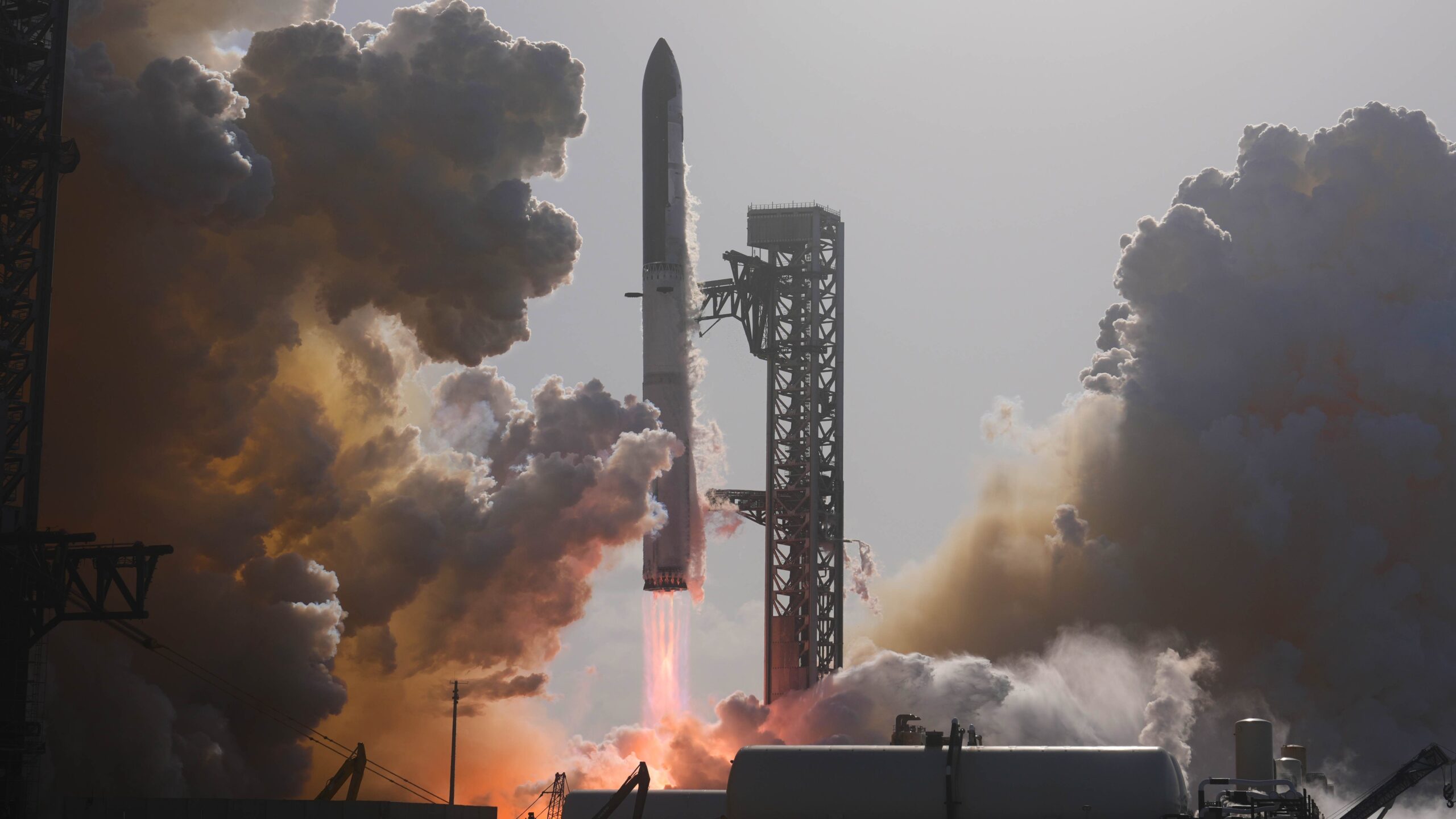 Yatırımcılar SpaceX için ilginç sorular soruyor